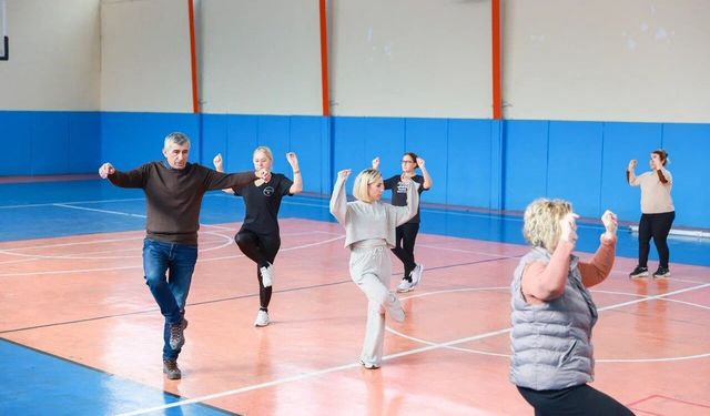 Yunusemre Belediyesinden halk oyunları kursu