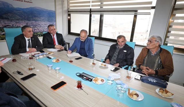 Şehzadeler Başkanı Şimşek muhtarlarla bir araya geldi