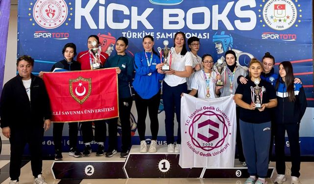 Üniversitelerarası Kick Boks Türkiye Şampiyonası’nda MCBÜ’den büyük başarı