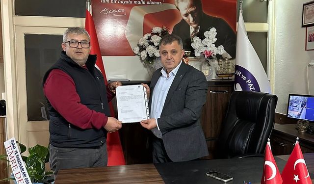 4 oy farkla başkan seçilmişti, göreve başladı