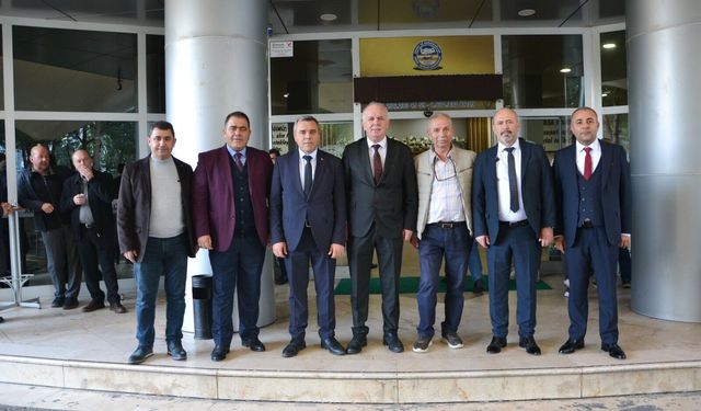 Manisa'da 155 No’lu Halk Otobüsleri Kooperatifi’nde Fevzi Açıkel güven tazeledi