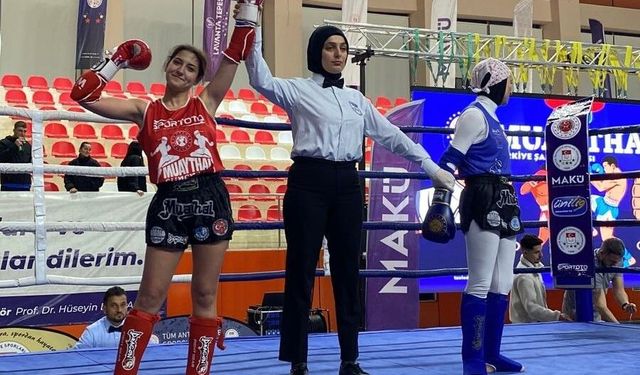 Üniversiteler arası Muaythai Şampiyonasında Manisalı sporculardan 3 madalya