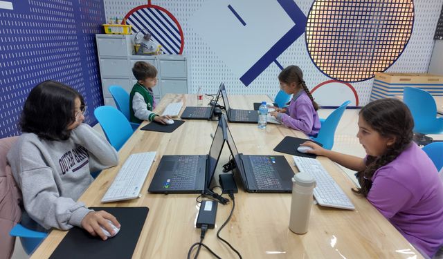 Bilim Demirci bölgenin eğitim üssü oldu