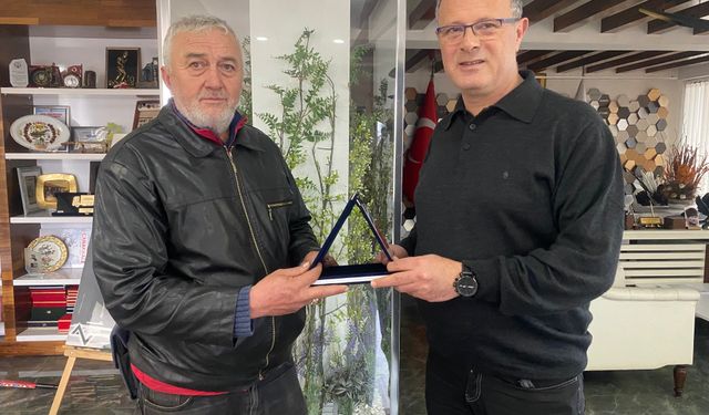 Temizlik işçisinden alkışlanacak hareket