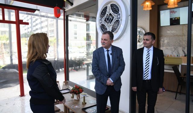 Başkan Balaban esnafın sorunlarına çözüm üretmek için sahada