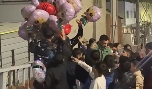 Turgutlu’da baloncudan çocuklara Ramazan jesti