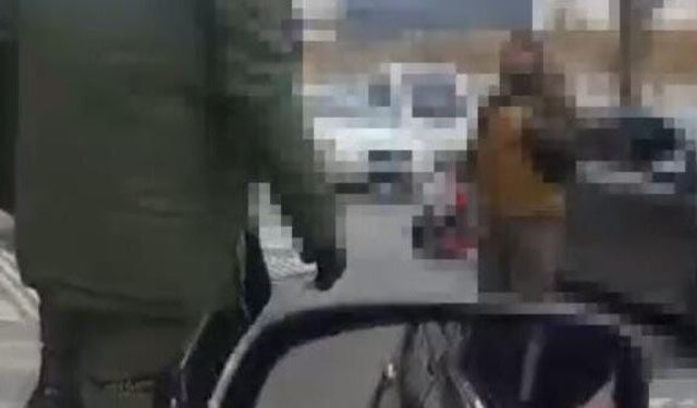 Trafikte silah çeken şüpheli kıskıvrak yakalandı