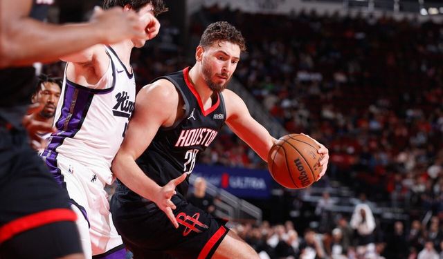 Alperen Şengün'den, Sacramento karşısında triple double