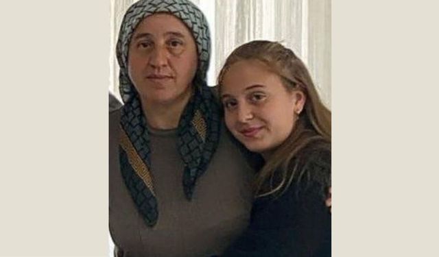 Antalya'daki otobüs kazasında hayatını kaybeden anne ve kızının cenazeleri Konya'ya getirildi