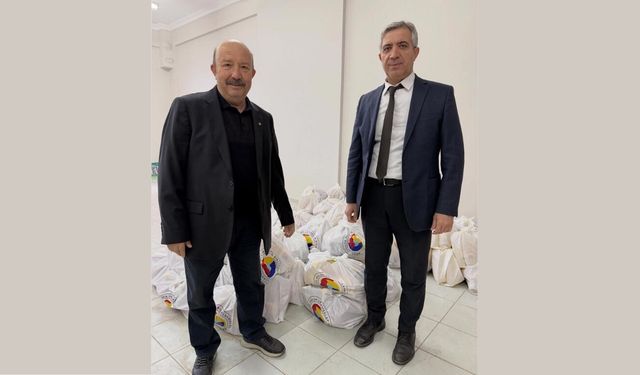 Sarıgöl ve Alaşehir’de 430 gıda yardım paketi dağıtıldı