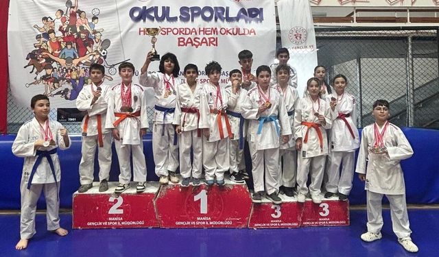 Alaşehirli karatecilerden 67 madalyalık büyük başarı