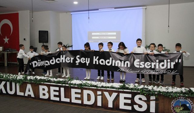 Kula'da 8 Mart Dünya Kadınlar Günü kutlandı