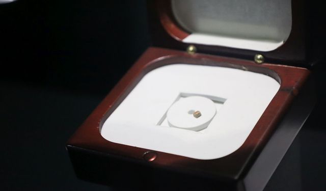 Dünyanın en küçük kitabı İzmir'de