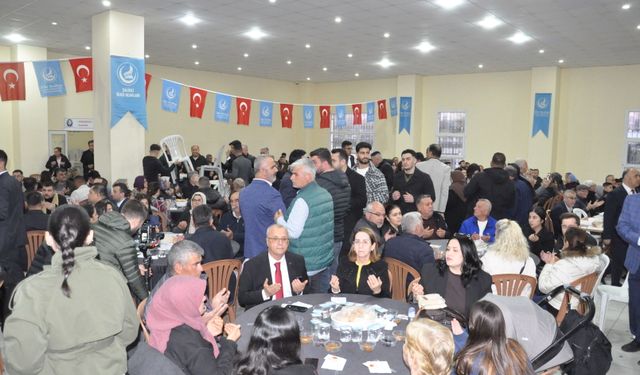 Salihli’de Ülkü Ocakları tarafından Şehitler İçin Vefa Sofrası Kuruldu