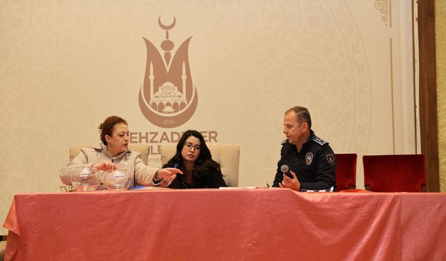 Şehzadeler’de pazarcılar için kura çekimi yapıldı