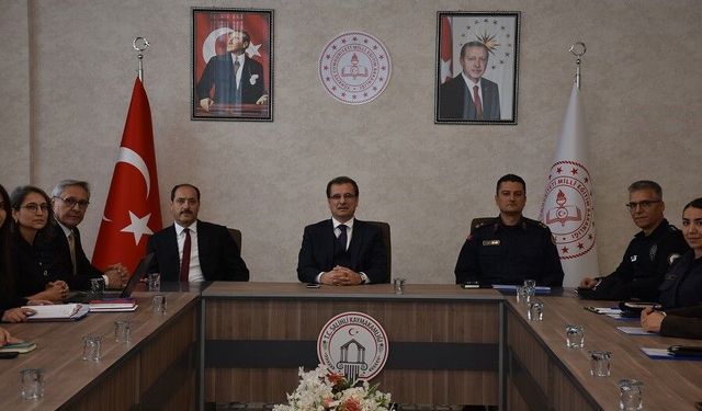 Salihli’de şiddetle mücadele masaya yatırıldı