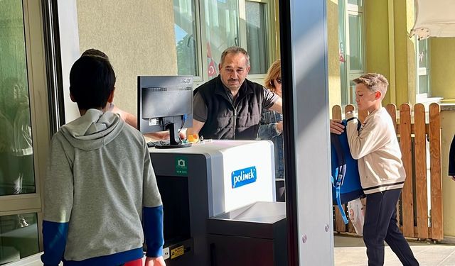 Manisa'da bir okul x-ray cihazına geçiş yaptı!