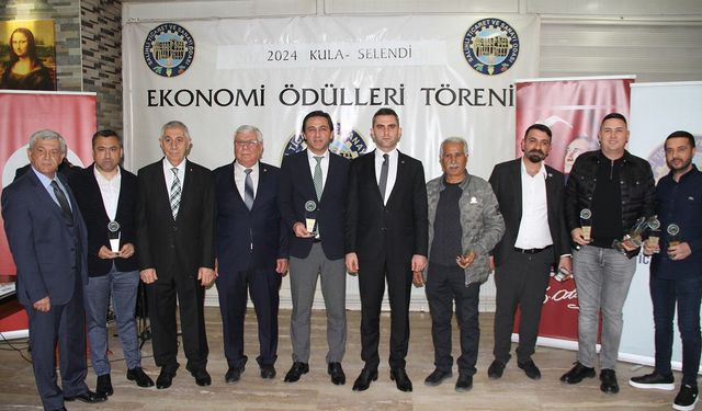 Kula ve Selendili iş insanlarına ödül