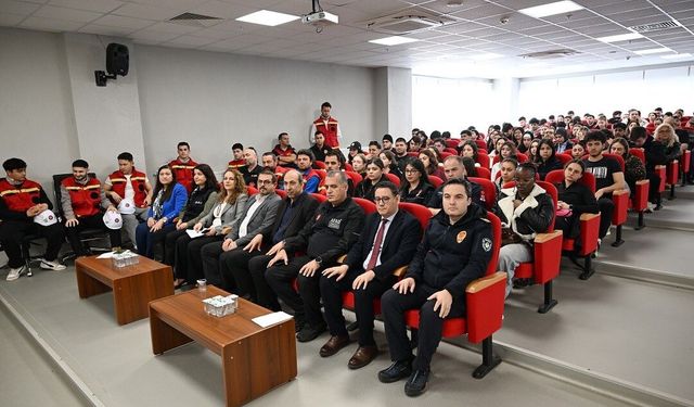MCBÜ Spor Bilimleri Fakültesi’nde "Afet ve Yangın Farkındalığı" etkinliği düzenlendi