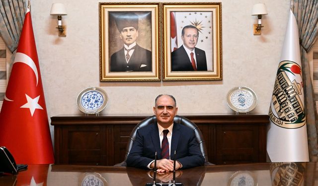 Vali Özkan'dan Manisa Gazeteciler Cemiyetine kutlama