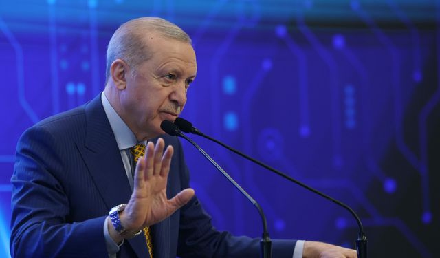 Cumhurbaşkanı Erdoğan: "Ailevi değerleri milli güvenlik ve beka meselesi olarak görüyoruz"