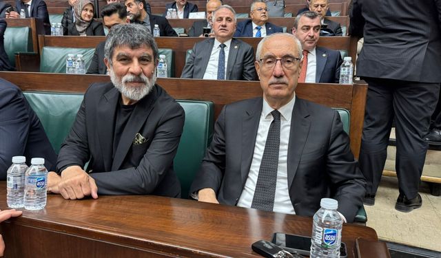 Kurtlar Vadisi'nde Erdal Kömürcü’yü canlandıran Sefa Zengin AK Parti Grup Toplantısı'na katıldı