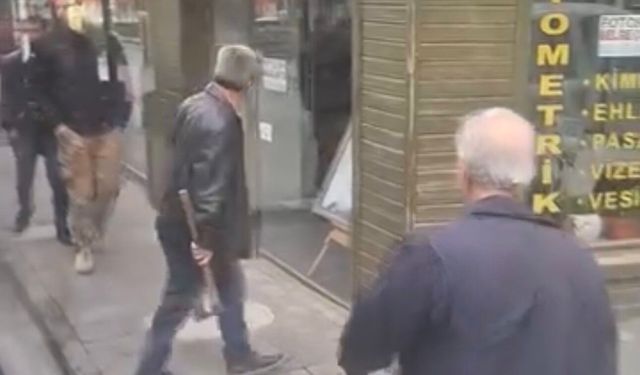 Trafikte baltalı dehşet