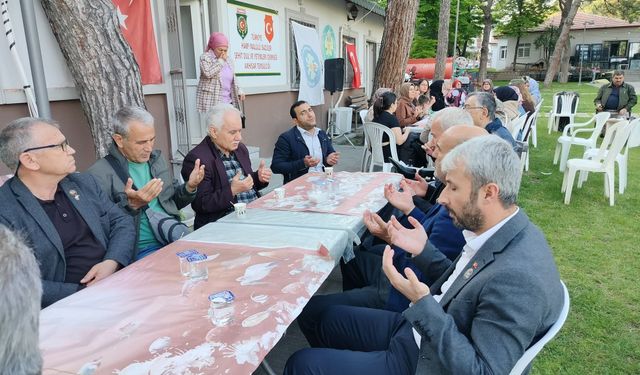 Akhisar'da şehit aileleri ve gazilerden duygu dolu buluşma