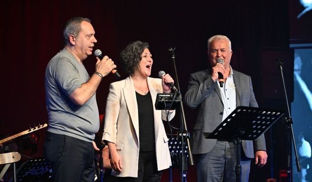 Manisa'da "Ustalara Saygı" gecesine büyük ilgi