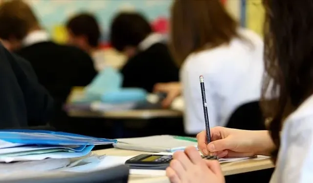 Tekin'den öğrenci ve velilerin beklediği tatil süresi açıklaması: Yaz tatiline eklenmesi gündemimizde!
