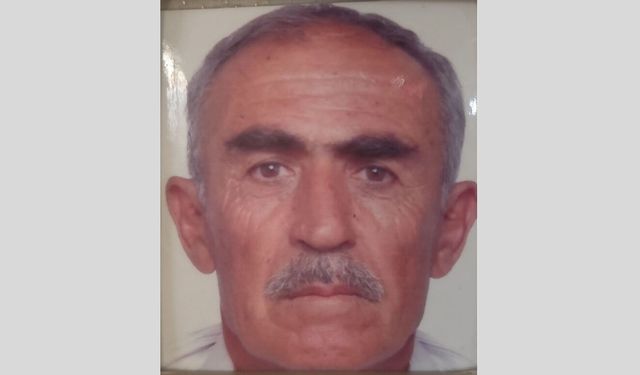 Yanan evde mahsur kalan yaşlı çift hayatını kaybetti