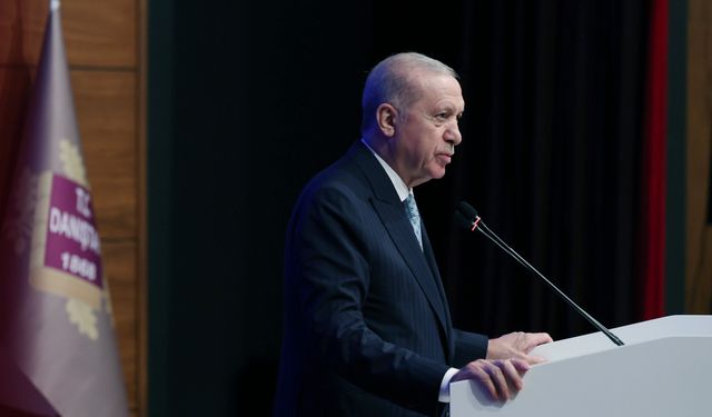 Cumhurbaşkanı Erdoğan: "Anayasayı darbecilerin topluma dayattıkları bir çerçeve olmaktan çıkarmalıyız"