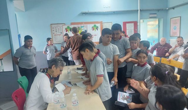 Seyit Onbaşı'nın yazarı öğrencilerle buluştu