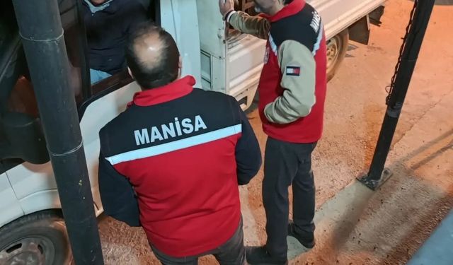 Salihli'de kurbanlık nakli yapan araçlara sıkı denetim