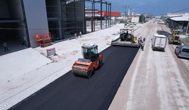 Turgutlu'da 3 bin tonluk asfalt hamlesi