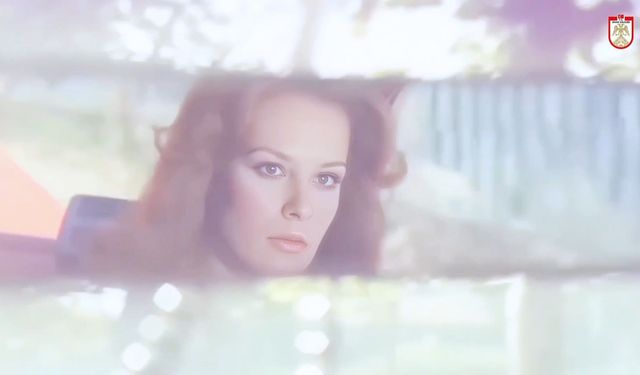 Hülya Koçyiğit'in 50 yıllık film sahnesi Sivas'ta yeniden canlandırıldı