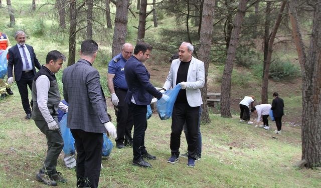 "Orman Benim" etkinliği Kula'da gerçekleştirildi