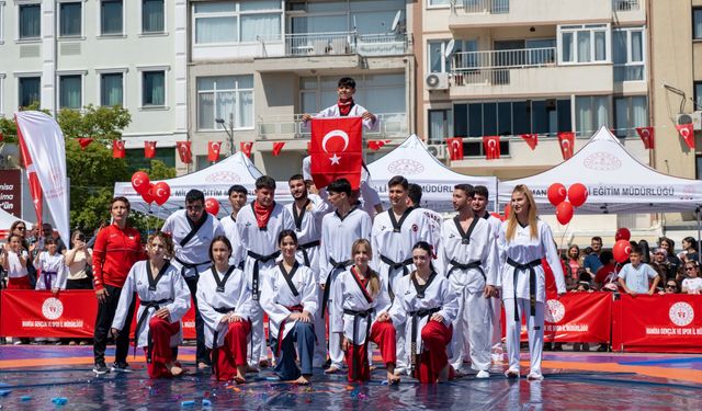 19 Mayıs Manisa'da coşkuyla kutlandı
