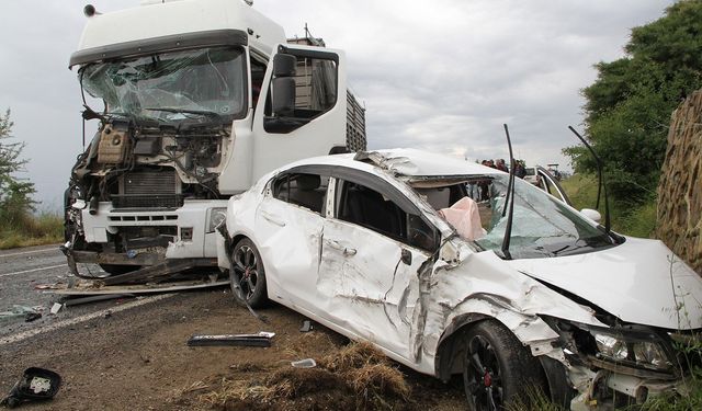 Manisa'da zincirleme trafik kazası: 8 yaralı, 1 gözaltı