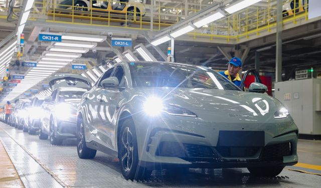 Çinli otomotiv devi BYD’den dakikalar içinde elektrikli araç şarjı