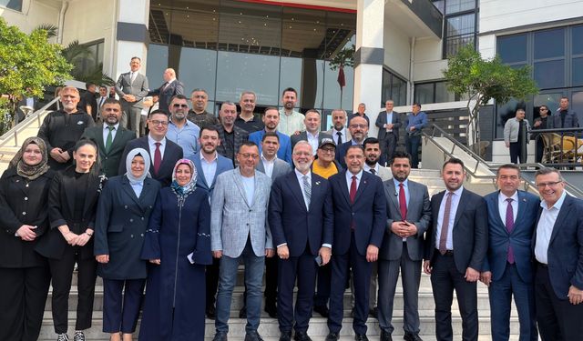 AK Parti Manisa'dan "Geçmişe Vefa, Geleceğe Selam Buluşmaları’