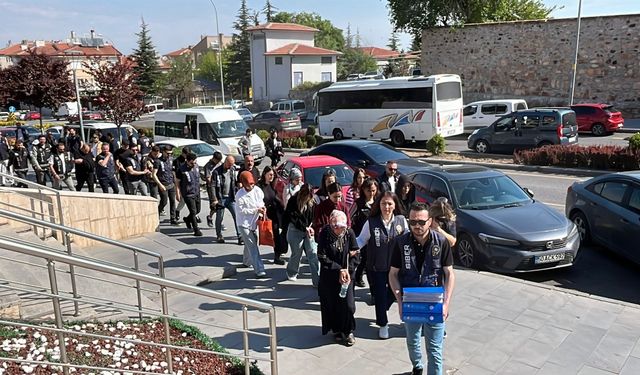 Manisa ve 26 ilde gerçekleşen yasa dışı bahis operasyonunda 79 kişi tutuklandı