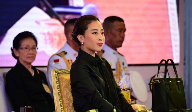 Tayland kralının kızı, 4 yıllık koma sürecinin ardından 47 yaşında hayatını kaybetti