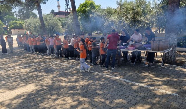 Bayramın bereketi okul bahçesine taşındı