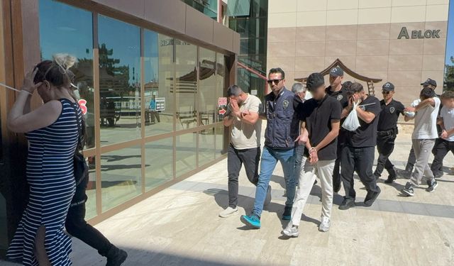 Manisa'da 18 ilde dolandırıcılık operasyonunda 17 tutuklama