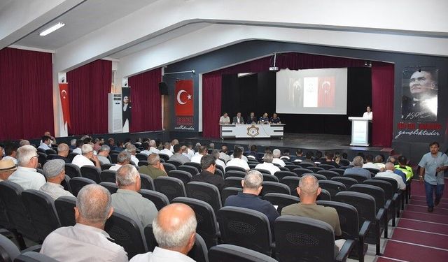 Salihli’de muhtarlar toplantısı yapıldı: Talepler ve sorunlar masaya yatırıldı