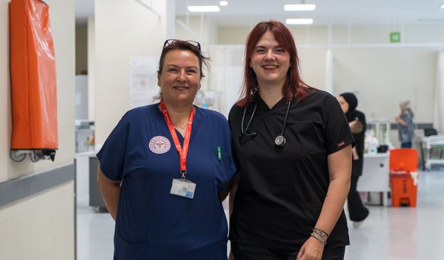 Anne-Kız birlikte hayat kurtarıyor