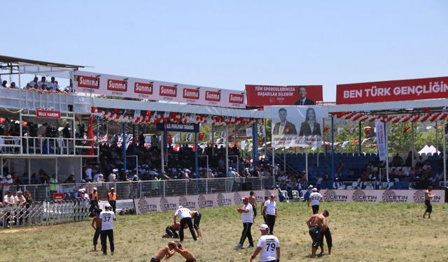 Yundağı Yağlı Güreşleri'nde yarı finalistler belli oldu