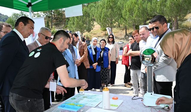 Demircili çocuklara bilim şenliği