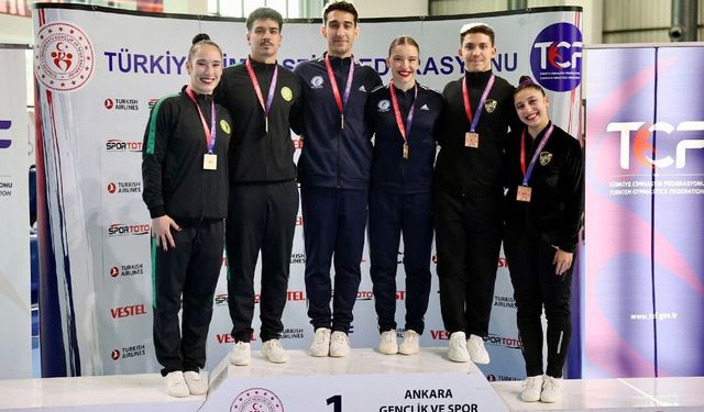 MCBÜ'den madalya yağmuru
